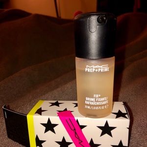 MAC Prep + Prime Fix + in Coconut (30 ml)